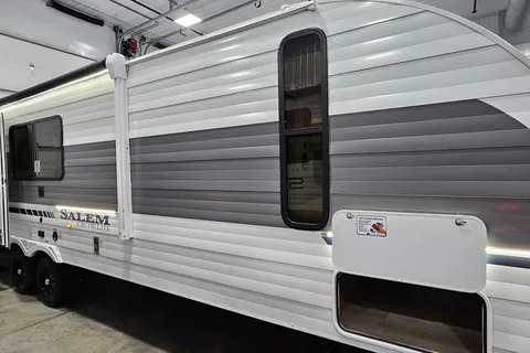 Salem 26 ICE (ICE2). 33 ft, Travel trailer Sleeps 8