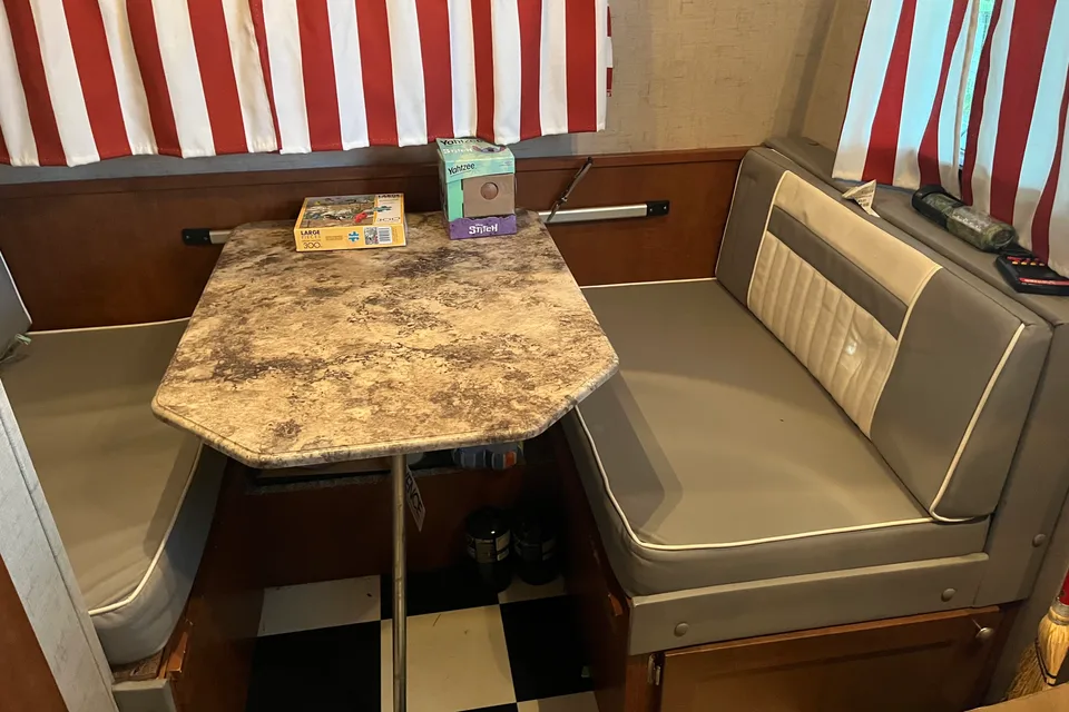 Cracklin’ Rosie 17 foot Retro Travel Trailer