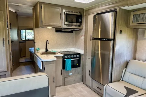 2023 Freelander 26DS | Yellowstone-Ready, Fully Stocked, Sleeps 6, SOLAR