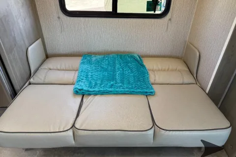 2023 Freelander 26DS | Yellowstone-Ready, Fully Stocked, Sleeps 6, SOLAR