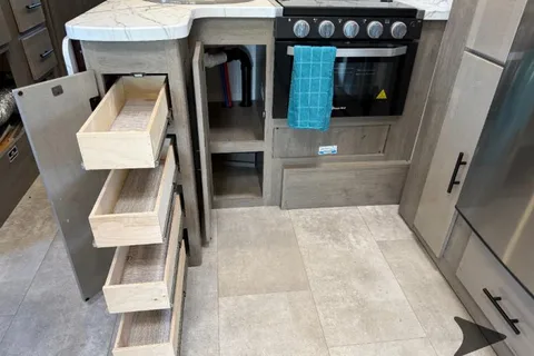 2023 Freelander 26DS | Yellowstone-Ready, Fully Stocked, Sleeps 6, SOLAR