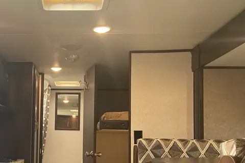 Gordon's Jayco SLX Travel Trailer