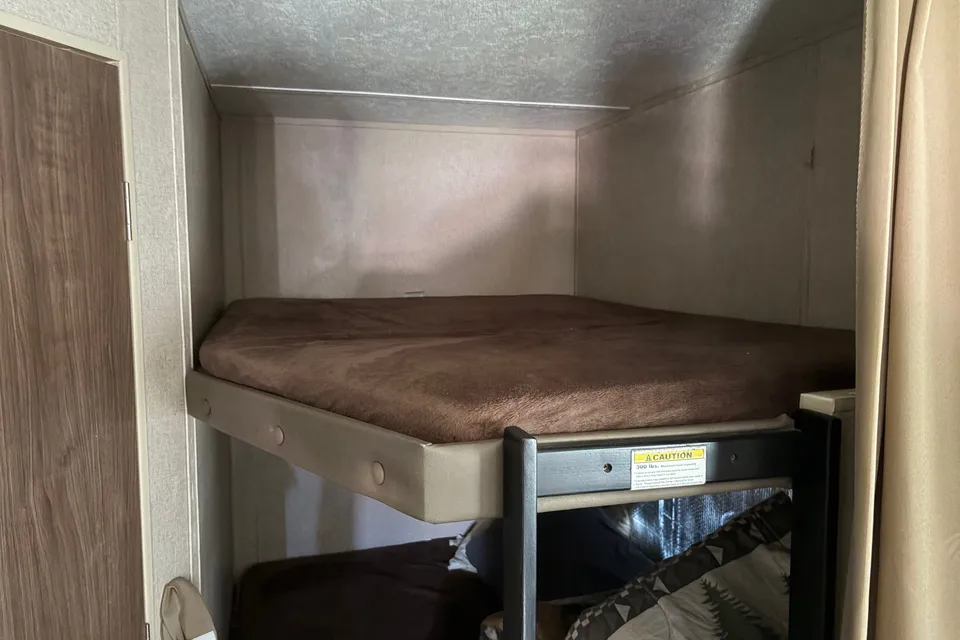 CPServices Coleman 263BH Travel Trailer