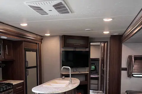 Crossroad Zinger 330bh  10personnes *Lits Superposés/bunk beds*  2 chambre fermé Marial RV