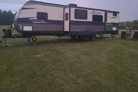 Crossroad Zinger 330bh  10personnes *Lits Superposés/bunk beds*  2 chambre fermé Marial RV