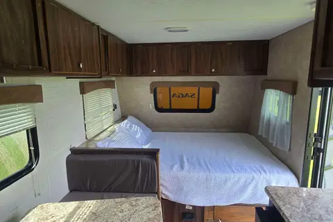 2019 Coachman Viking 17BH
