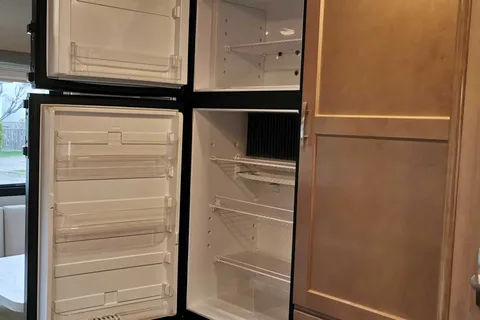 Emma's 2021 Ford 19ft motorhome