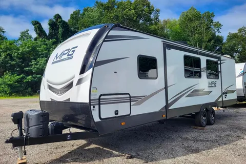 2022 cruiser rv mpg ultra lite