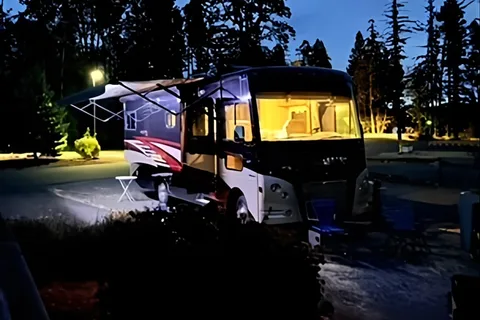 Amy's Winnebago Vista Lx Class A