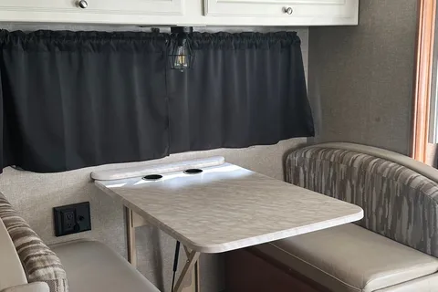Amy's Winnebago Vista Lx Class A