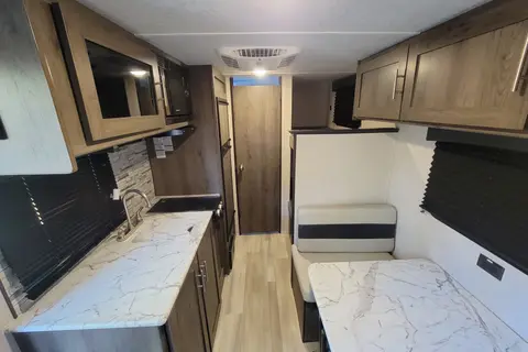 Coachmen Clipper 17BH Travel Trailer