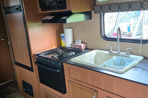 Gertie's Starcraft Jayco Travel Trailer