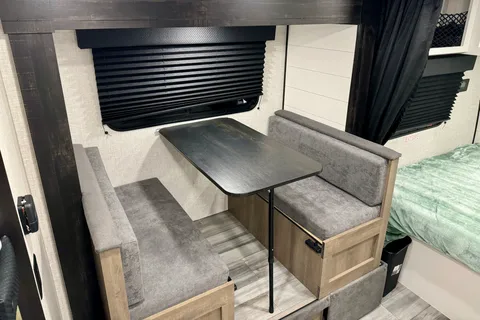 Jayco Jay Flight SLX Travel Trailer