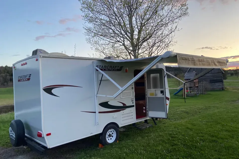 Starcraft Launch Travel Trailer