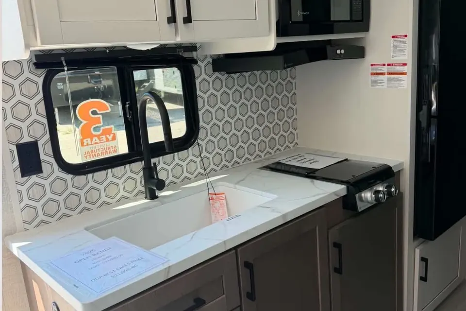 Lasha's Highland Ridge RV Open range 180HS Travel Trailer