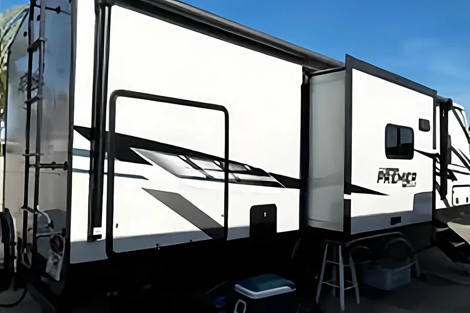 Roxanne's Keystone Premier Travel Trailer