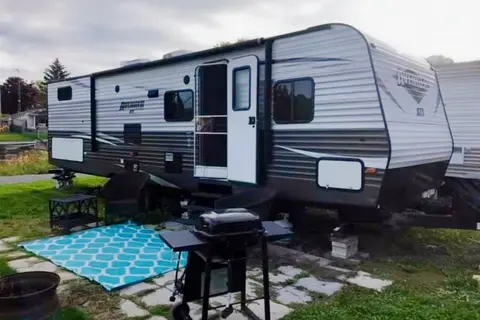 Riverside's 29' Avenger Adventure