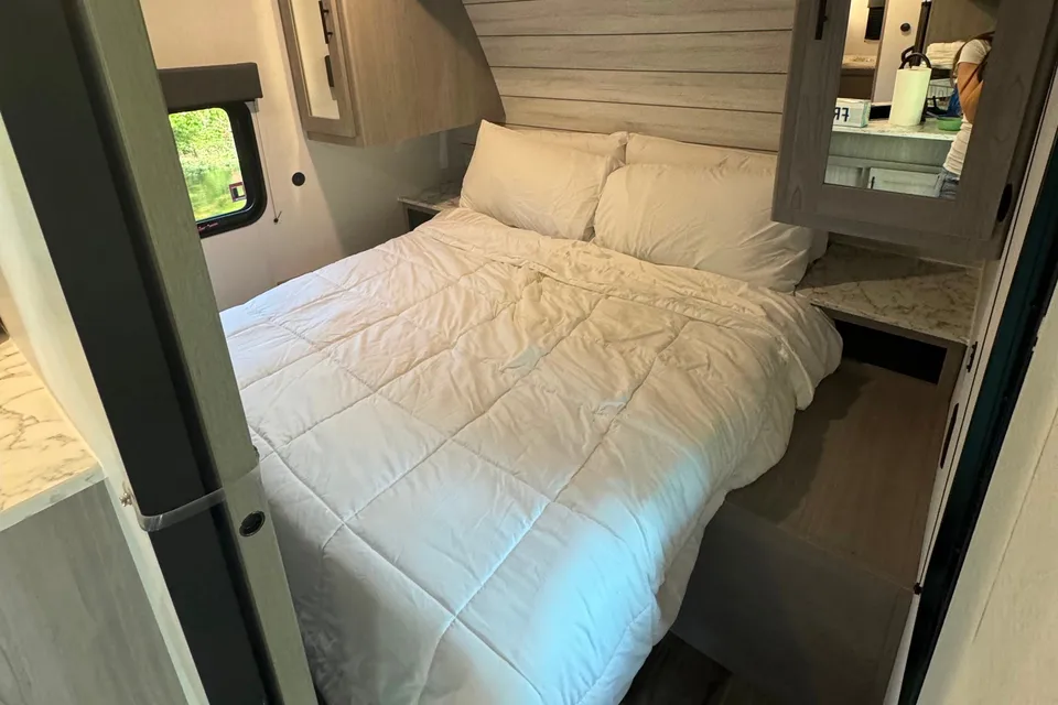 Brand New, Family Friendly Coleman Camper