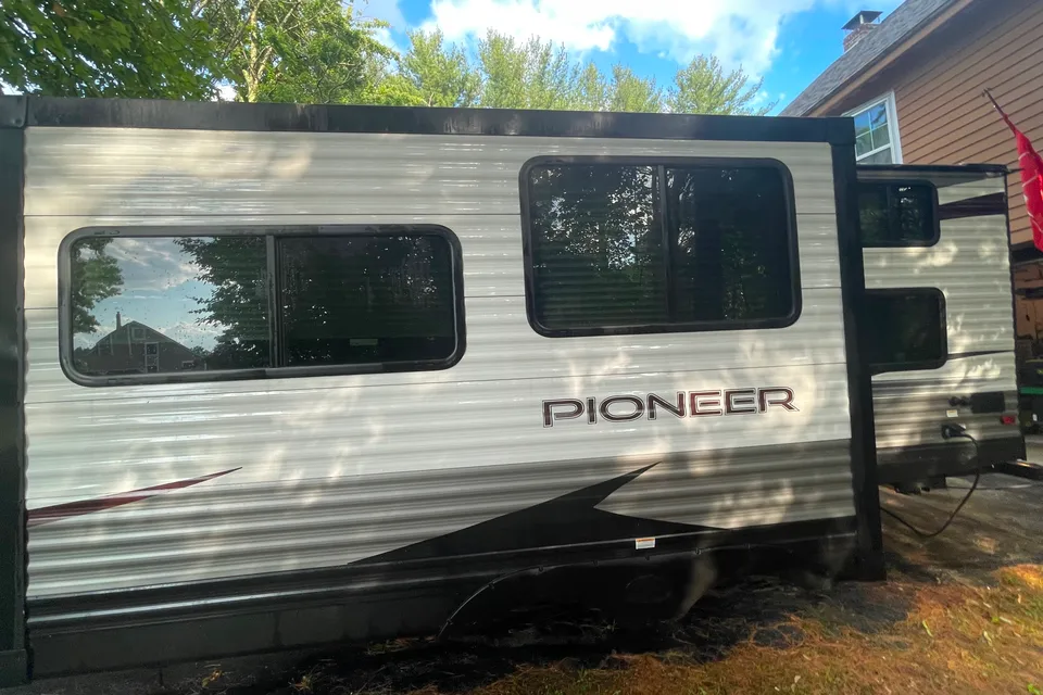 Home away from home Heartland Bh270 Travel Trailer
