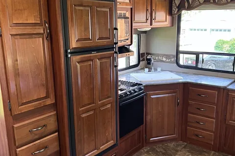 Steven's Keystone 279RKSWE Fifth Wheel