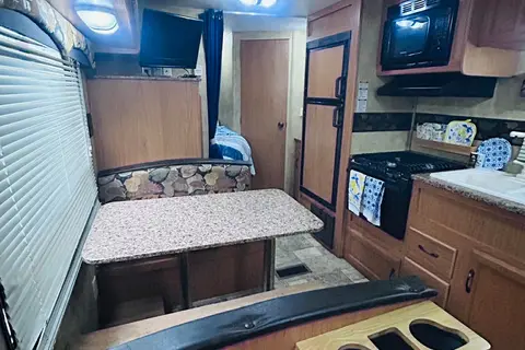 Keystone 19FLB Travel Trailer +Extras - Delivery Only