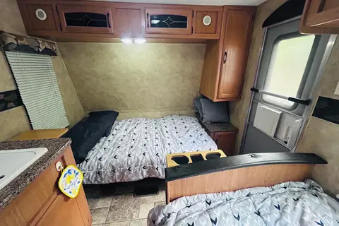 Keystone 19FLB Travel Trailer +Extras - Delivery Only
