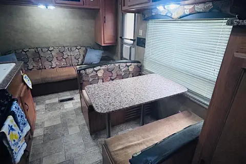 Keystone 19FLB Travel Trailer +Extras - Delivery Only