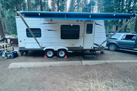 Keystone 19FLB Travel Trailer +Extras - Delivery Only