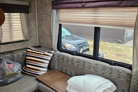 Forest River Freedom Express Roulotte