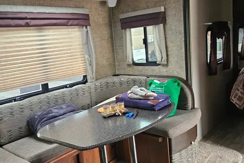 Forest River Freedom Express Roulotte