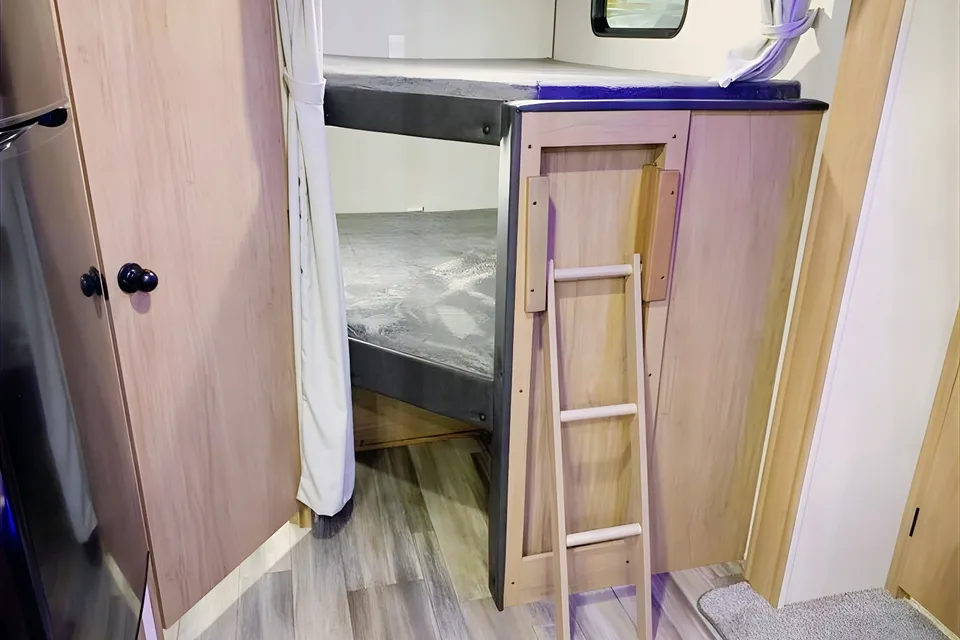 2023 Alpha Wolf - Bunkhouse, Private Suite, & Outdoor Kitchen!
