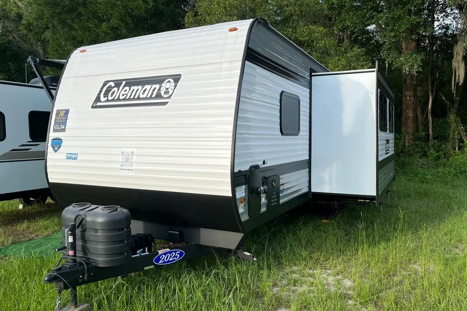 Coleman 27B CM 27 B25 Travel Trailer CL 33