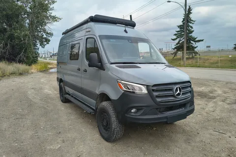 Alex's Winnebago Revel Mercedes Sprinter 2500 4x4 Class B