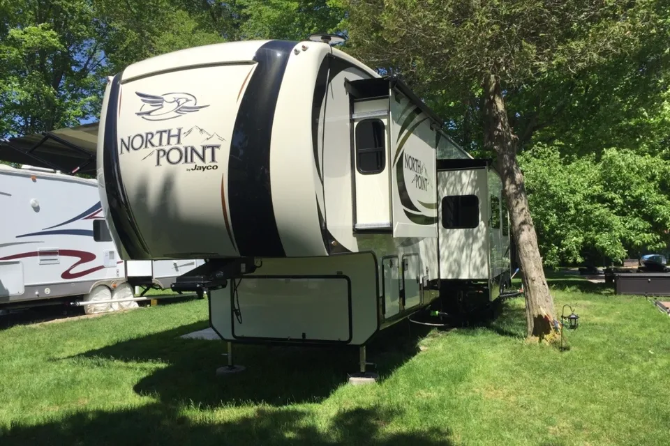 The Luxe Lodge on Wheels