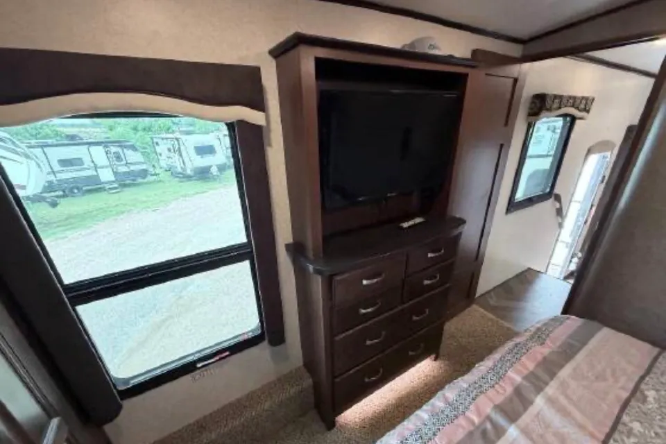 The Luxe Lodge on Wheels