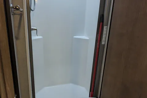 Harvey the RV (2020 24 Foot Adventurer)