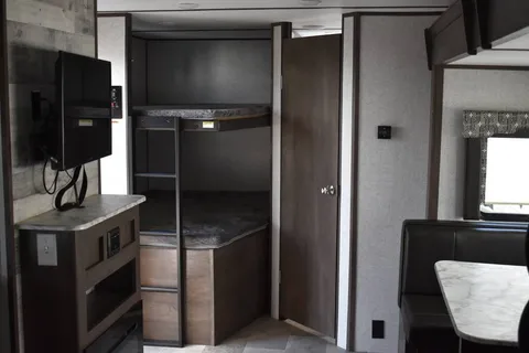 Nick's Coleman Coleman light Travel Trailer