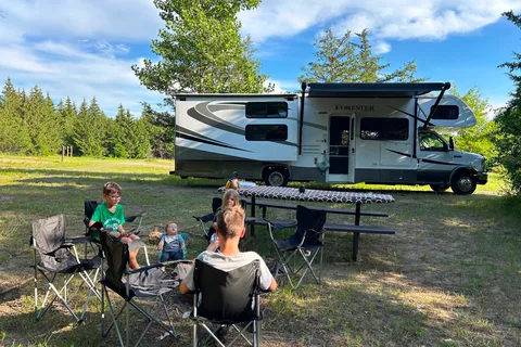 "Neverland" A family Friendly Bunkhouse!