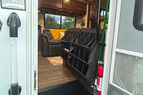 "Neverland" A family Friendly Bunkhouse!