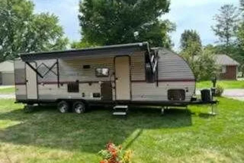 Scott's Forest river Cherokee gray wolf 26dbh Travel Trailer