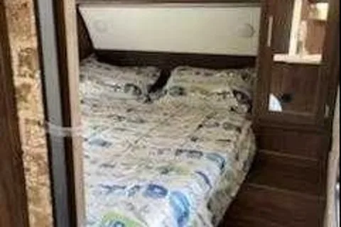 Scott's Forest river Cherokee gray wolf 26dbh Travel Trailer