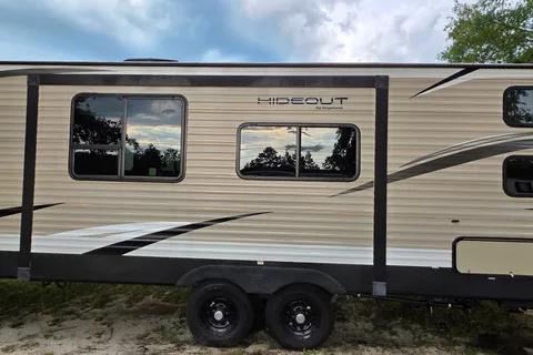 Ricardo's Keystone 28-BHS Travel Trailer