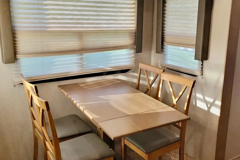 Flagstaff Escape Suite -UPMI1891
