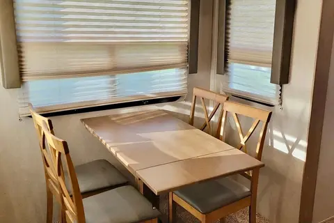 Flagstaff Escape Suite -UPMI1891