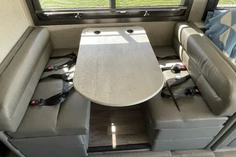 Lee's Jayco Precept Class A