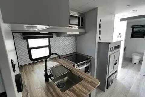 Ignition Rental's 2023 Heartland North Trail Ultra-Lite 22CRB | Travel Trailer