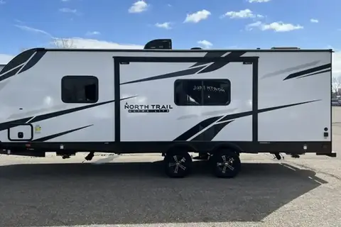 Ignition Rental's 2023 Heartland North Trail Ultra-Lite 22CRB | Travel Trailer