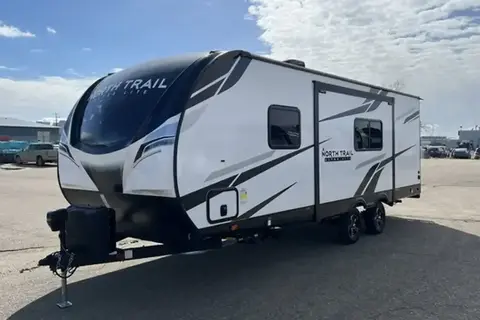 Ignition Rental's 2023 Heartland North Trail Ultra-Lite 22CRB | Travel Trailer