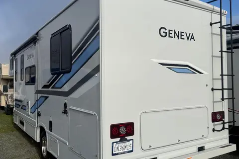 ZWS Luxury 2026 Thor Motor Coach Geneva Class C