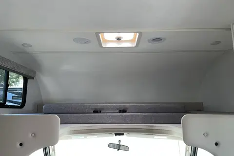 ZWS Luxury 2026 Thor Motor Coach Geneva Class C